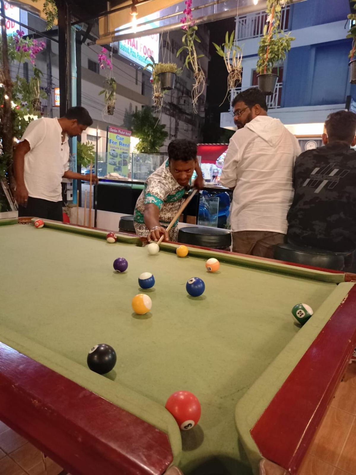 Garden Phuket Hotel Patong Ngoại thất bức ảnh
