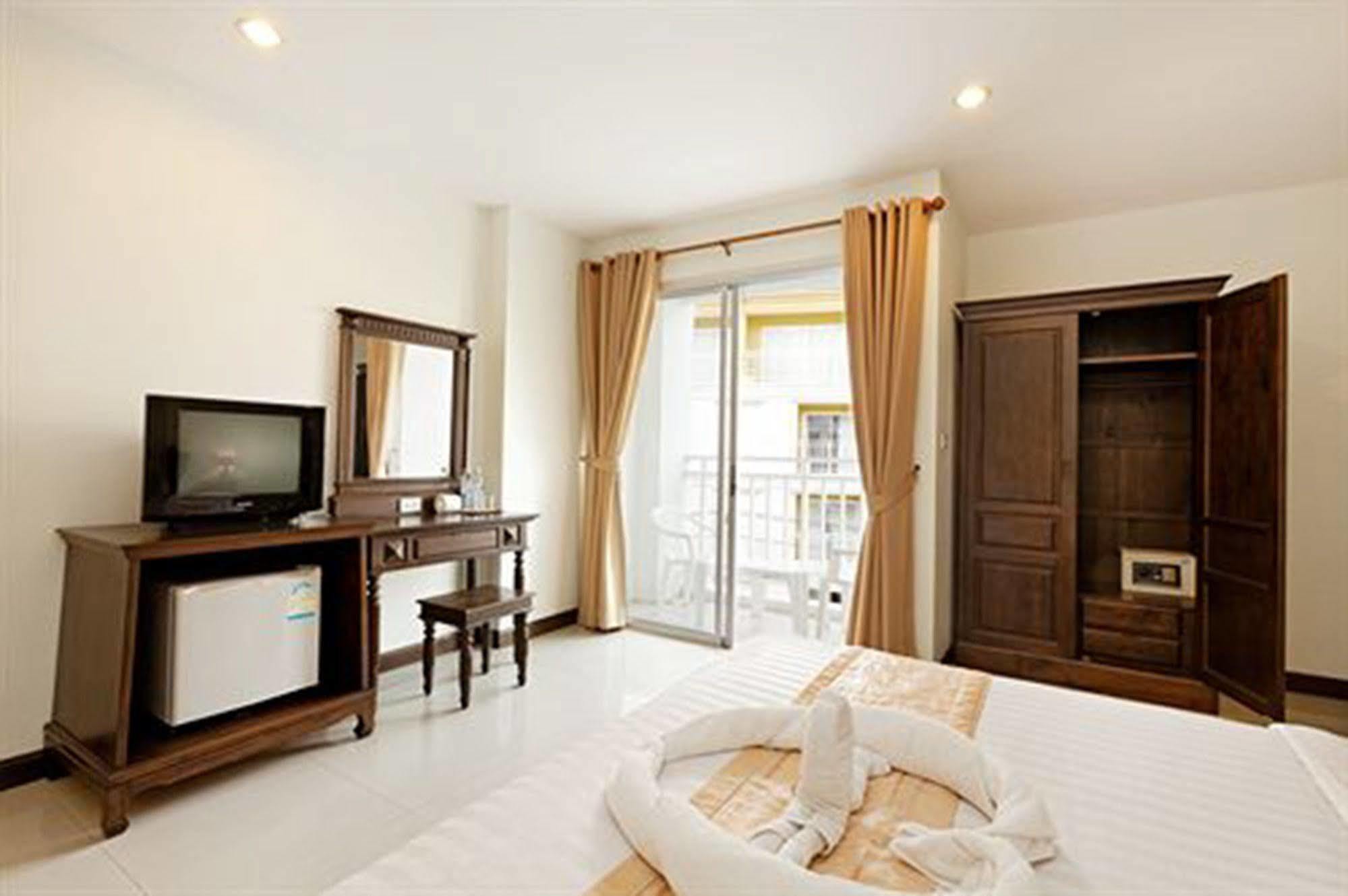 Garden Phuket Hotel Patong Ngoại thất bức ảnh