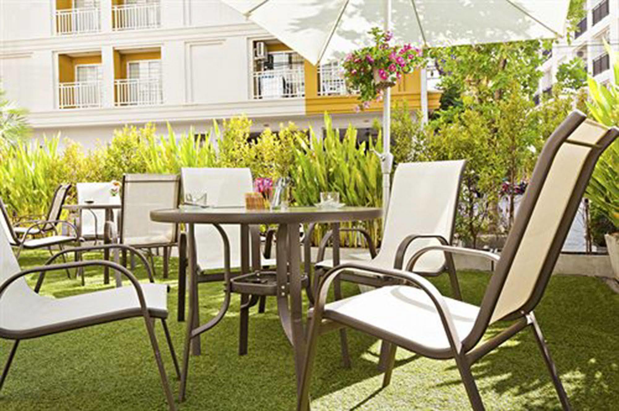 Garden Phuket Hotel Patong Ngoại thất bức ảnh