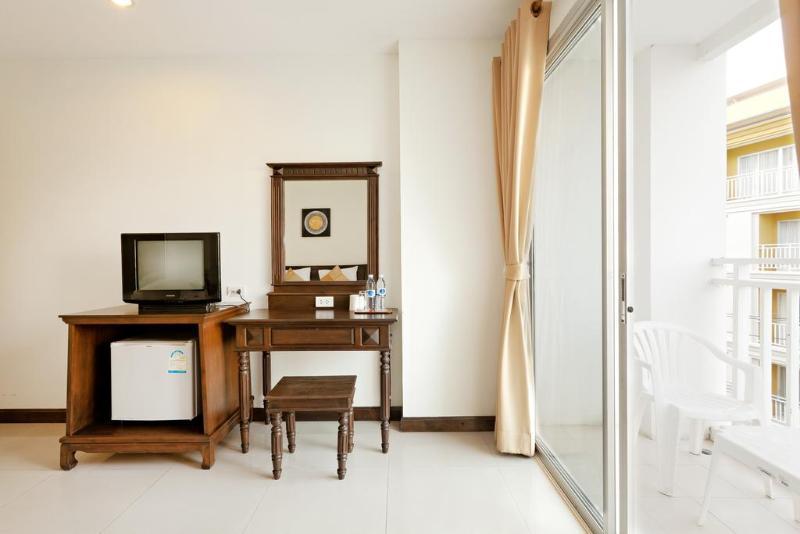 Garden Phuket Hotel Patong Ngoại thất bức ảnh